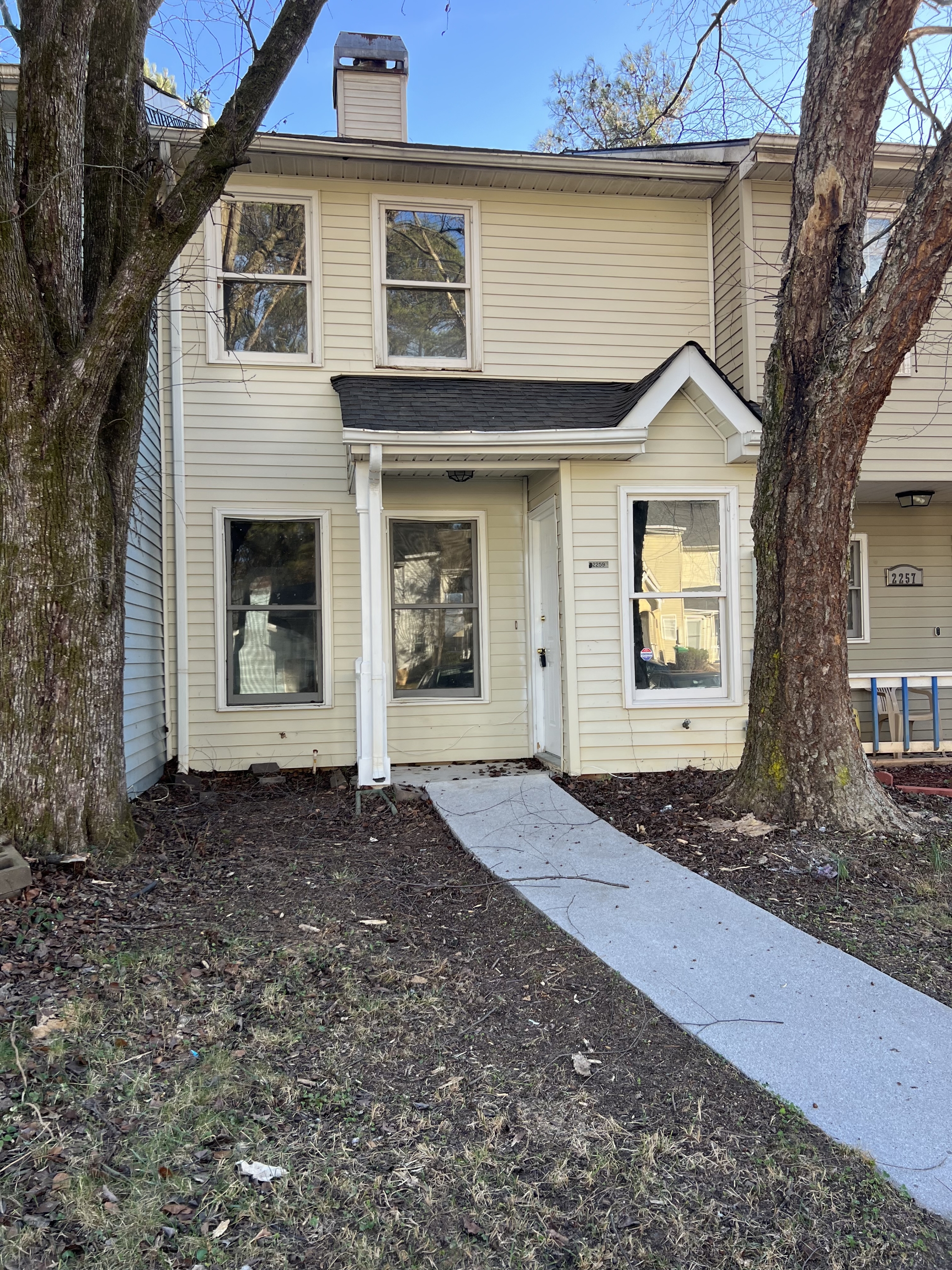 2259 Wellington Circle - 1